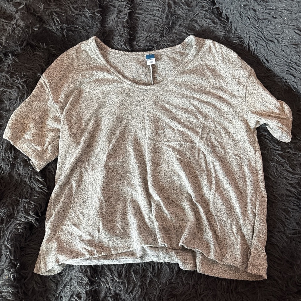 Gray Short Sleeve Top